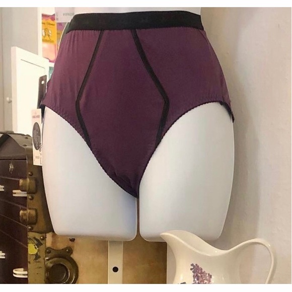 What Katie Did Marilyn Retro Cotton Knickers Underwear Plum Brand New With Tags - Picture 3 of 6